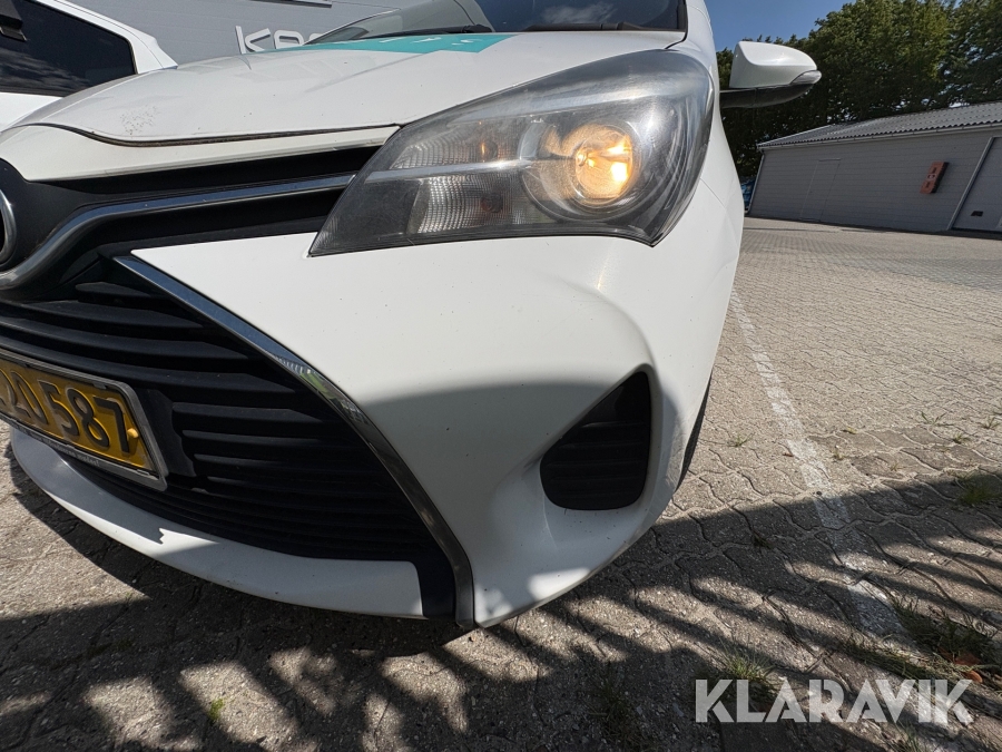 Varebil Toyota Yaris Van 1.4 D-4D