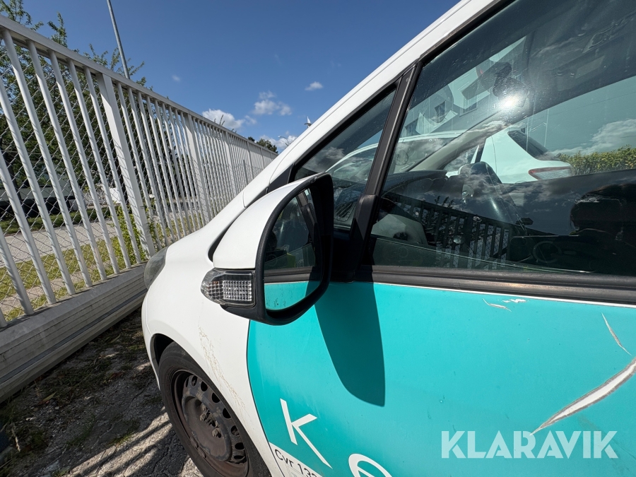 Varebil Toyota Yaris Van 1.4 D-4D