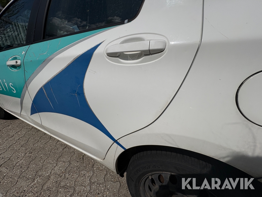 Varebil Toyota Yaris Van 1.4 D-4D