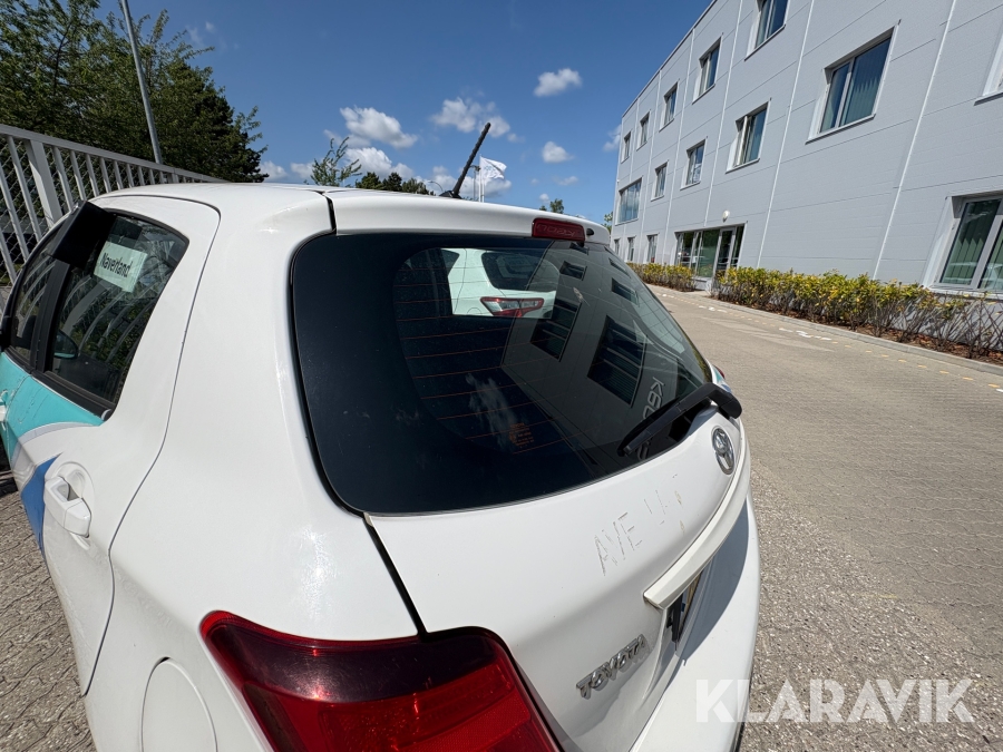 Varebil Toyota Yaris Van 1.4 D-4D
