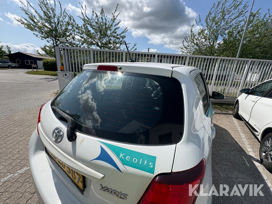 Varebil Toyota Yaris Van 1.4 D-4D
