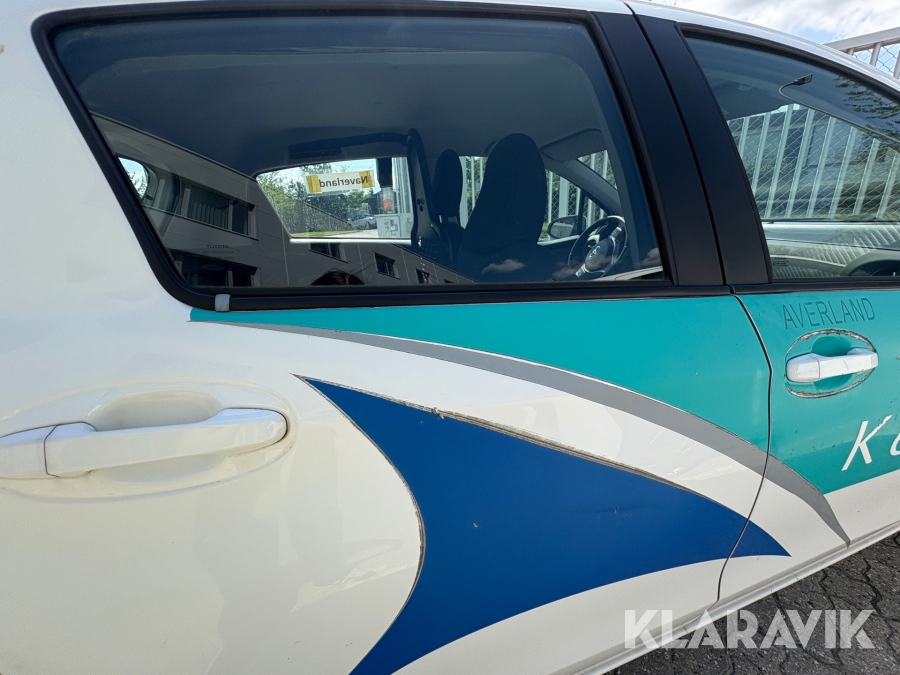 Varebil Toyota Yaris Van 1.4 D-4D
