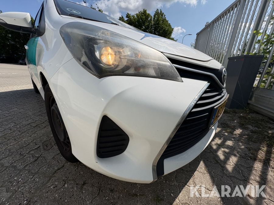Varebil Toyota Yaris Van 1.4 D-4D