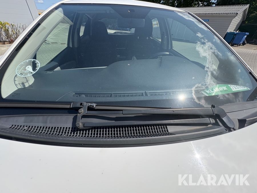 Varebil Toyota Yaris Van 1.4 D-4D