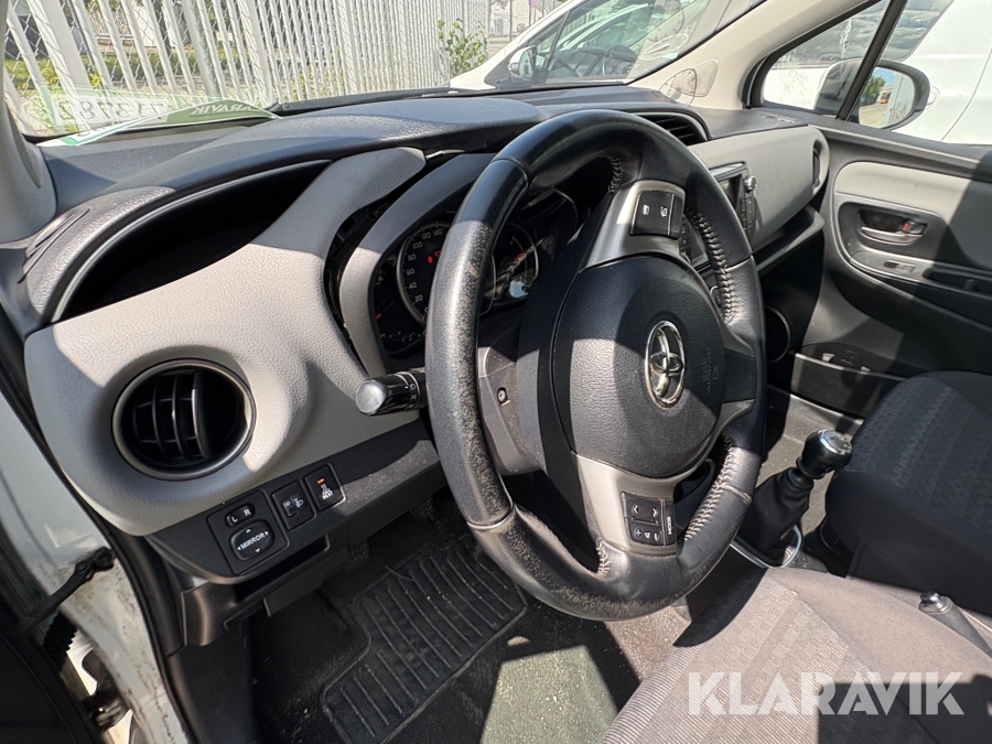 Varebil Toyota Yaris Van 1.4 D-4D