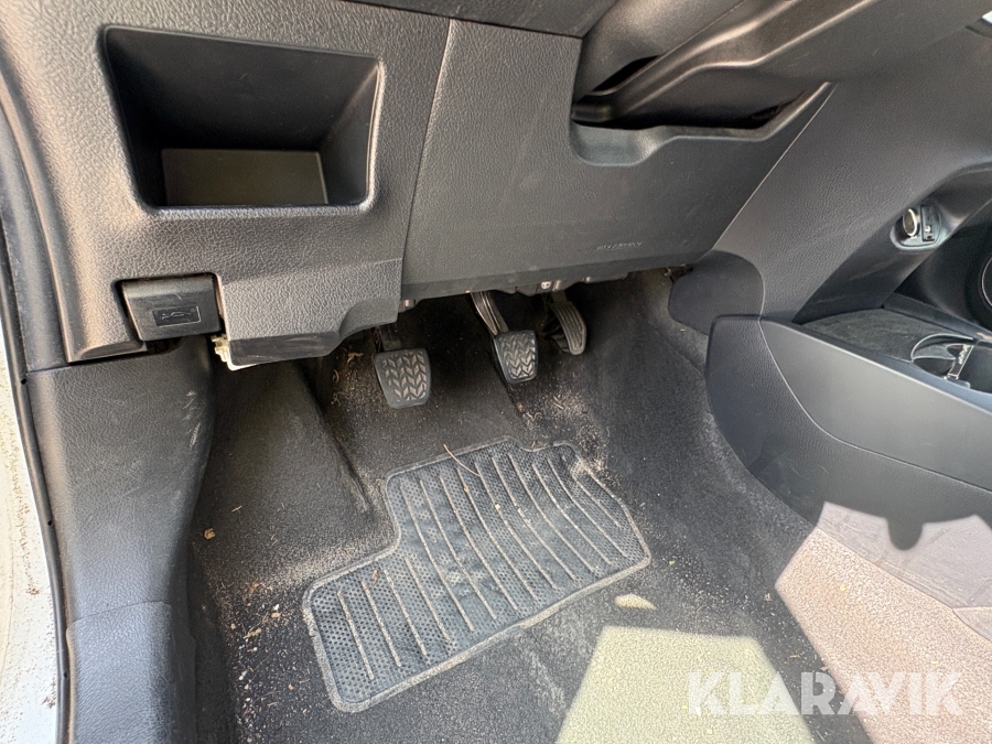 Varebil Toyota Yaris Van 1.4 D-4D