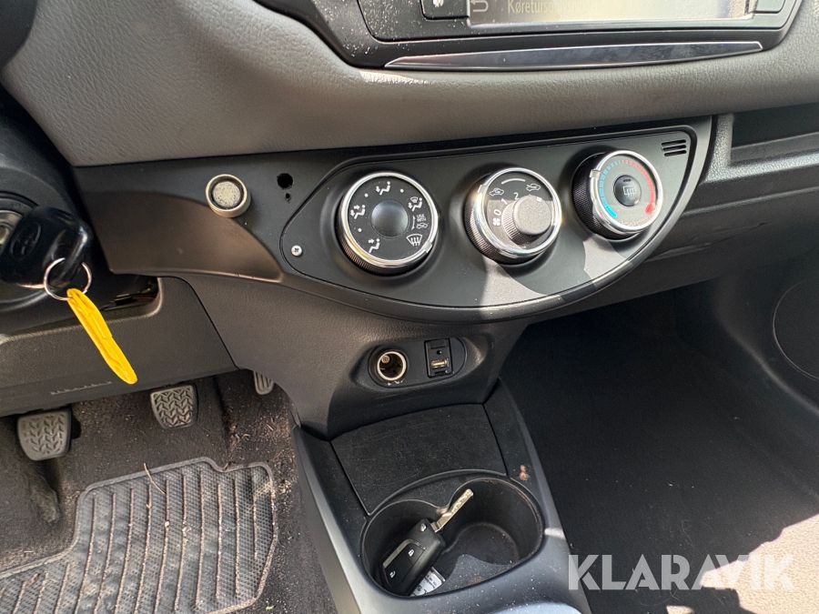 Varebil Toyota Yaris Van 1.4 D-4D