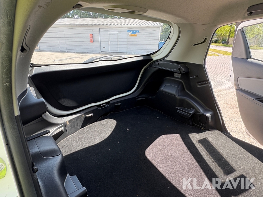 Varebil Toyota Yaris Van 1.4 D-4D