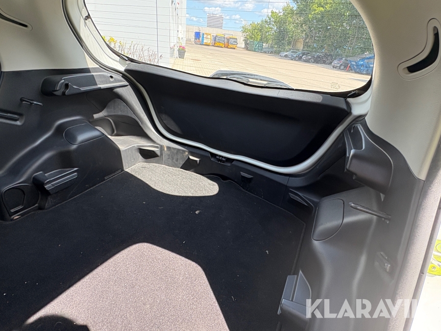 Varebil Toyota Yaris Van 1.4 D-4D