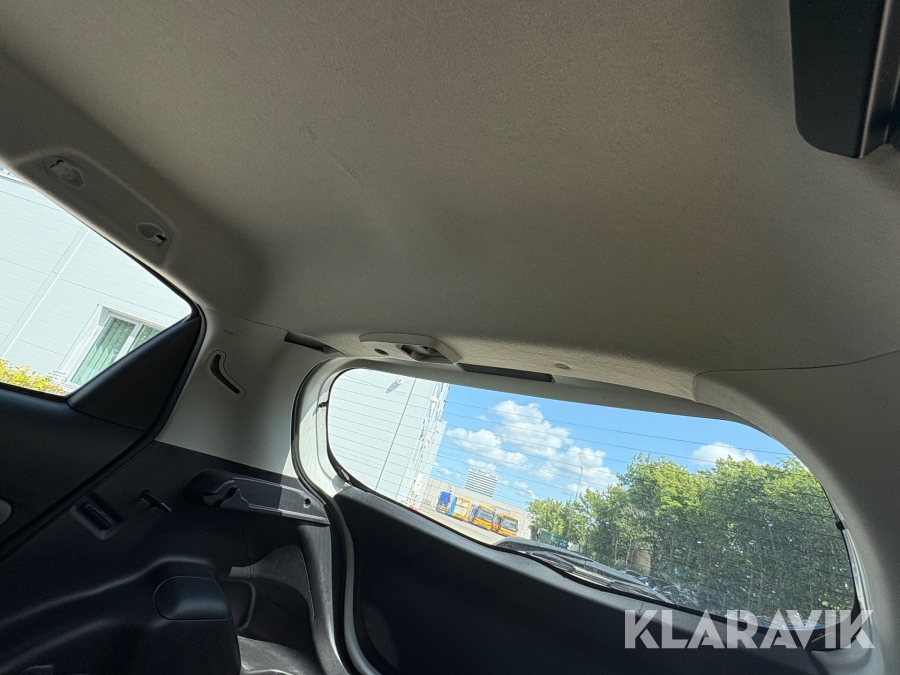 Varebil Toyota Yaris Van 1.4 D-4D
