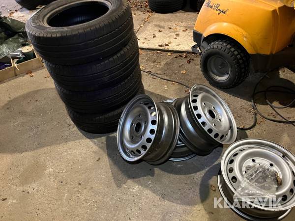 Fælge og dæk Goodyear/Ford Custom 215/65-16