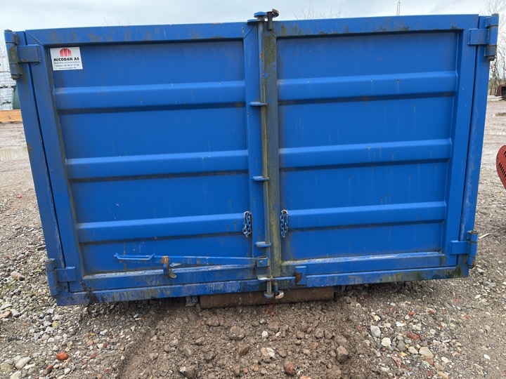6m Lukket container