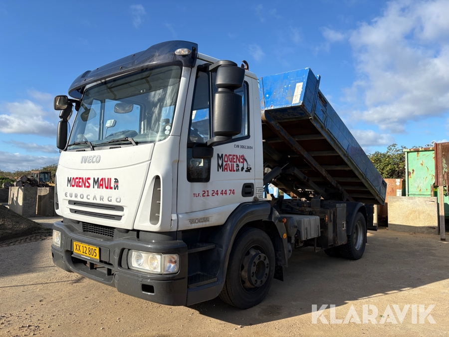 Lastbil Iveco Euro Cargo 100E21 med kroghejs