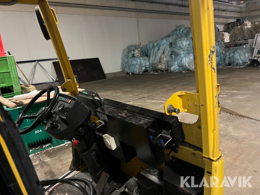 Lufthavns truck Charlatte T 135