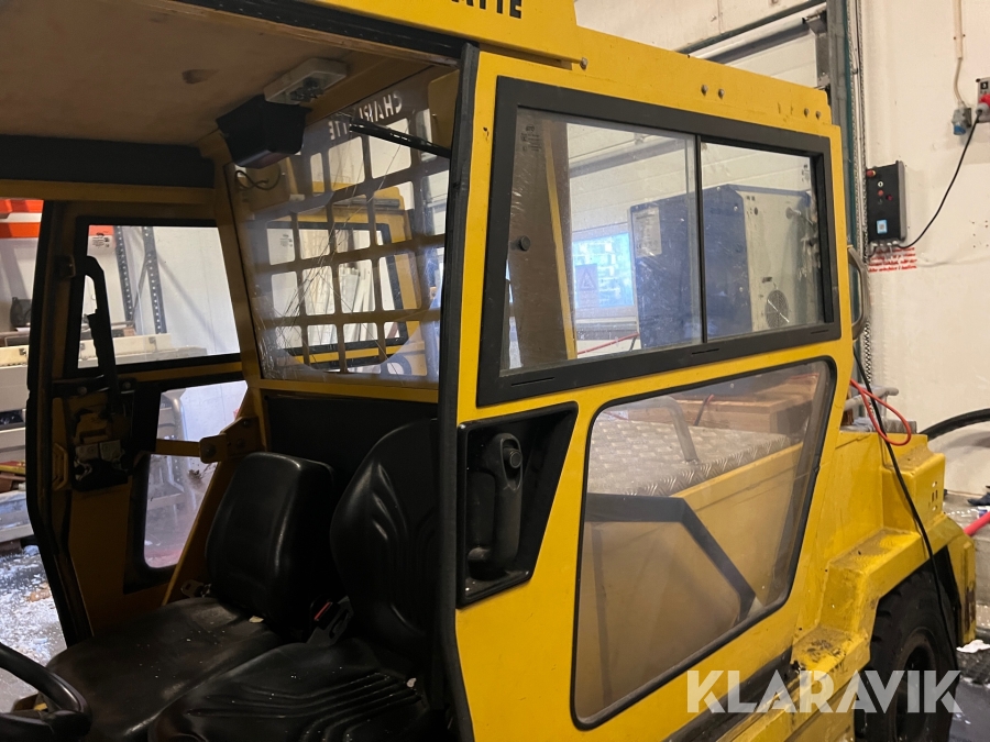 Lufthavns truck Charlatte T 135