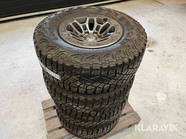 Komplethjul Goodyear 325/65R18 - fra Dodge Ram