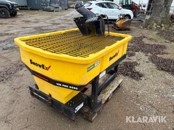 Saltspreder SnowEx Vee Pro 6000