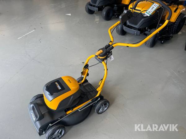 Græsslåmaskine Stiga Multiclip 547e S Kit med batterier og lader