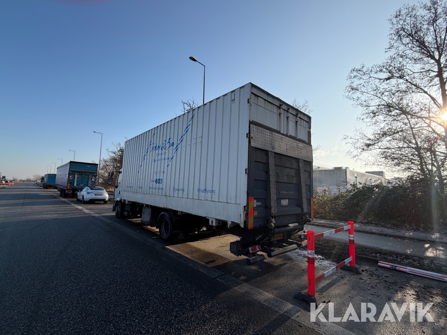 Renault lastbil – med skiftelad, lift og container Renault Midlum