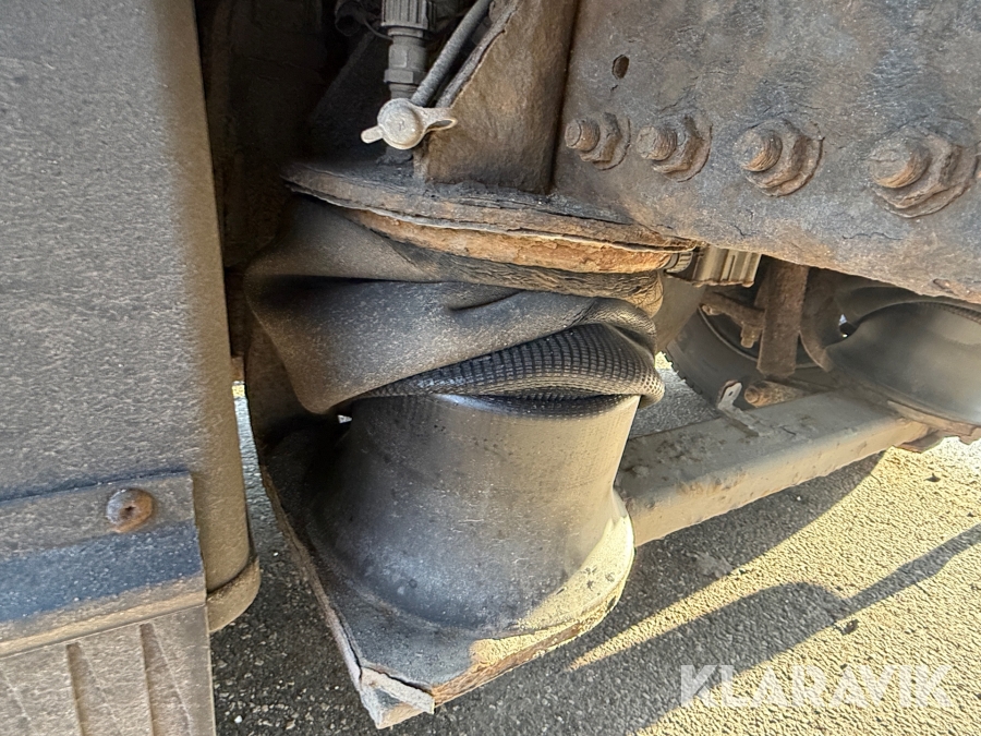 Renault lastbil – med skiftelad, lift og container Renault Midlum