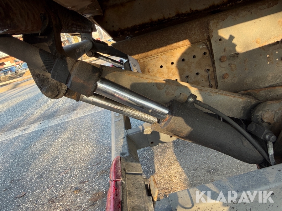 Renault lastbil – med skiftelad, lift og container Renault Midlum