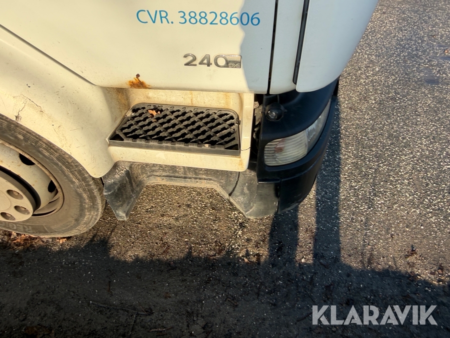 Renault lastbil – med skiftelad, lift og container Renault Midlum