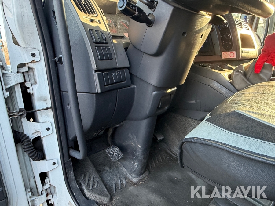 Renault lastbil – med skiftelad, lift og container Renault Midlum