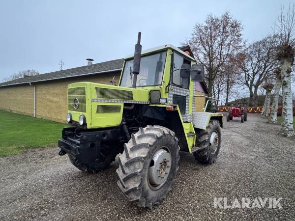 Traktor Mercedes MB Track 800