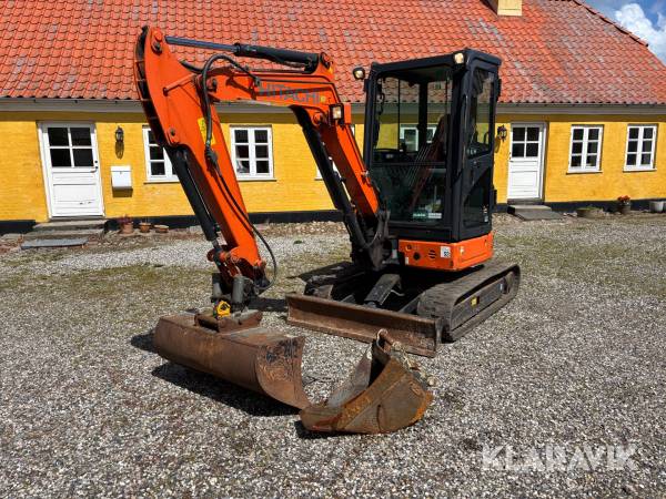 Gravemaskine Hitachi Zaxis 26U med Compact tilt