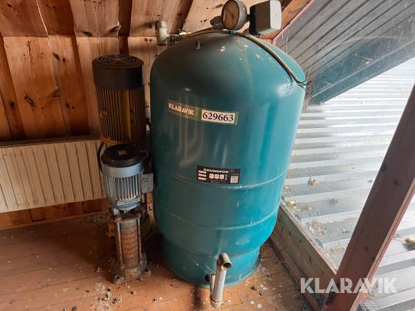 Pumper og hydrotank Grundfos 425L
