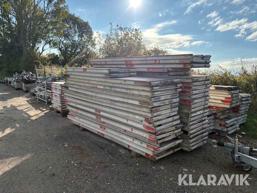 Stilladsudstyr assorteret lot