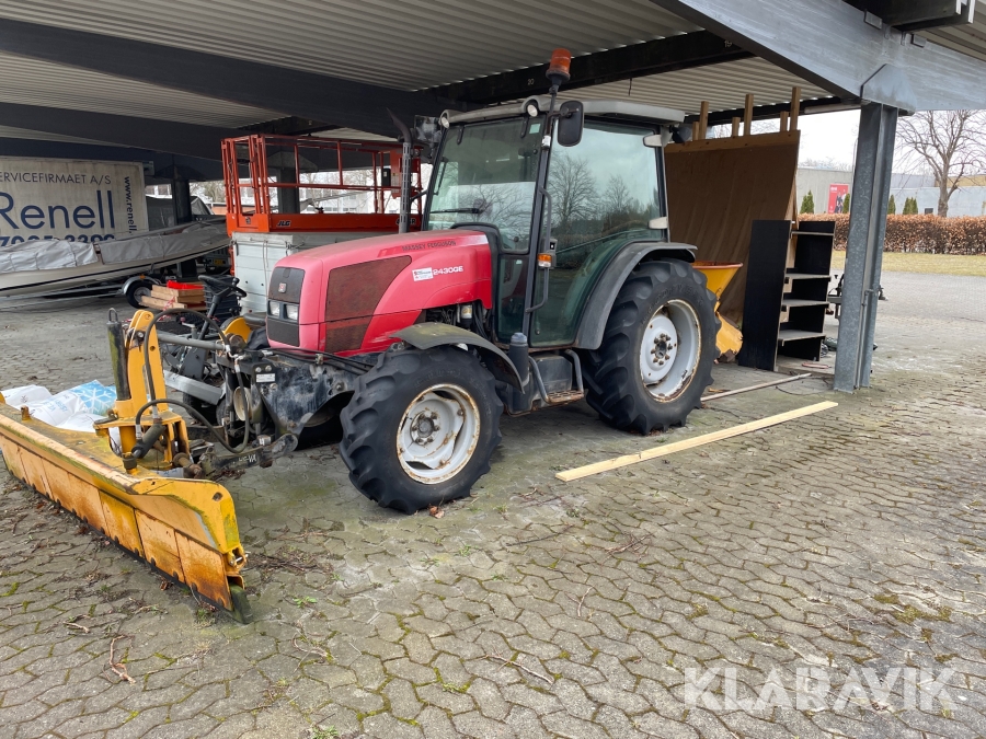 Traktor Massey Ferguson 2430GE