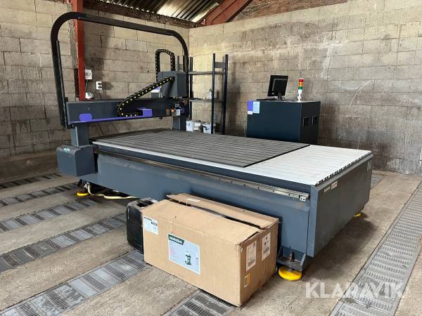 CNC fræser Acctek AKM1325