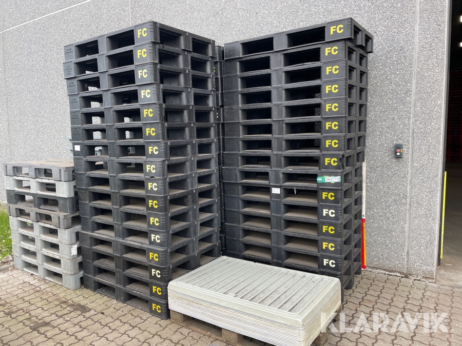 Plastikpaller 65 stk