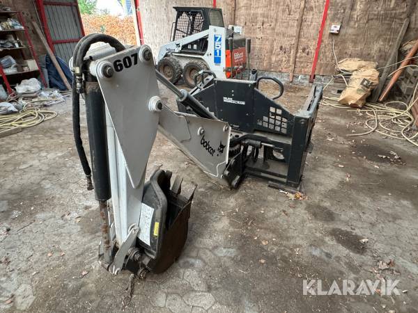 Gravearm Bobcat 607