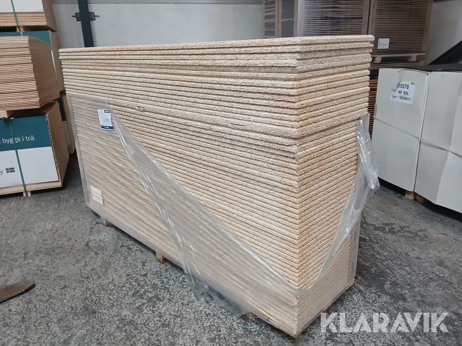 Akustik træbeton 77m2 farve natur, model fin, kant k11