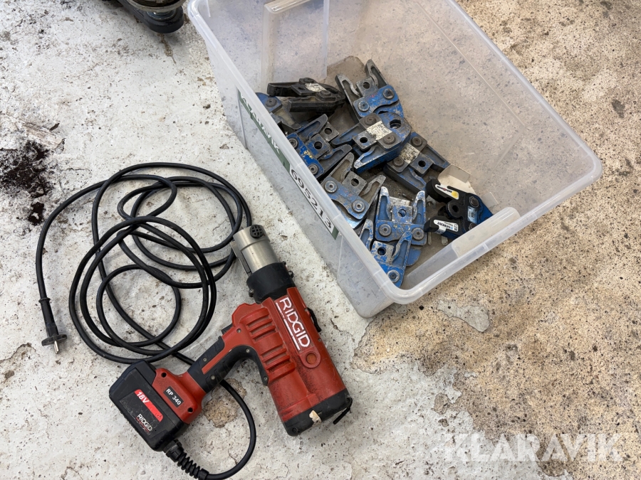 Pressemaskine Ridgid RP 340 med 12 presbakker