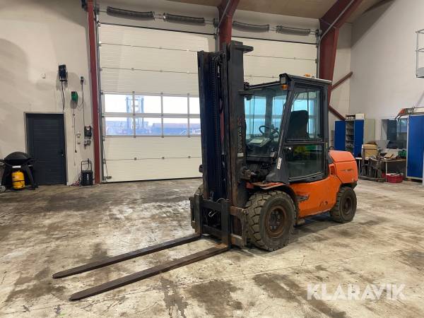 Truck Toyota 42-7FD45