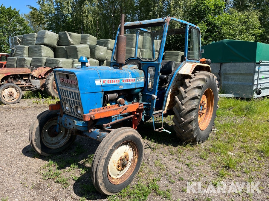 Traktor Ford 4000