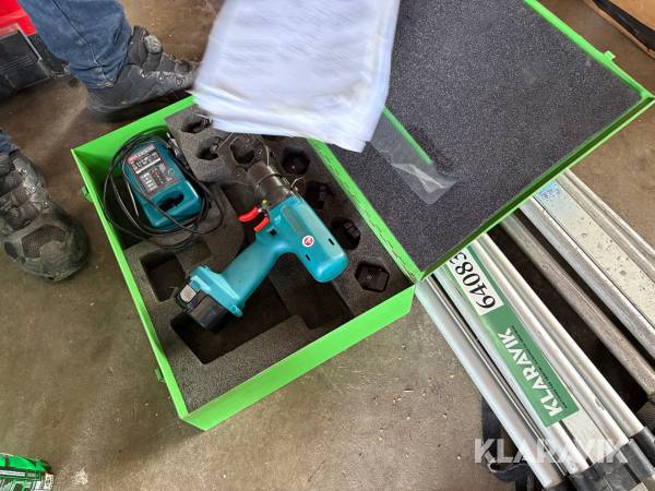 Press Makita