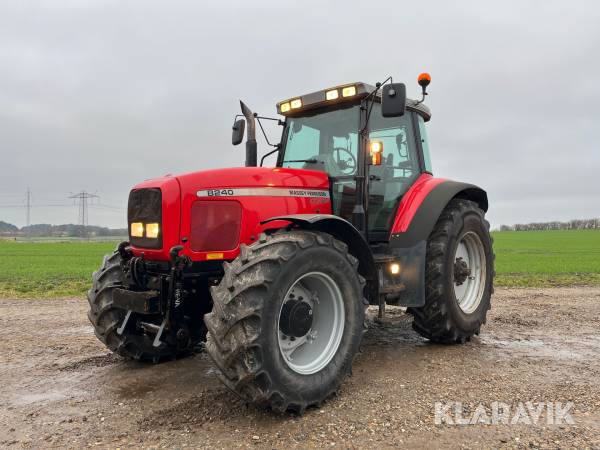 Traktor Massey Ferguson 8240