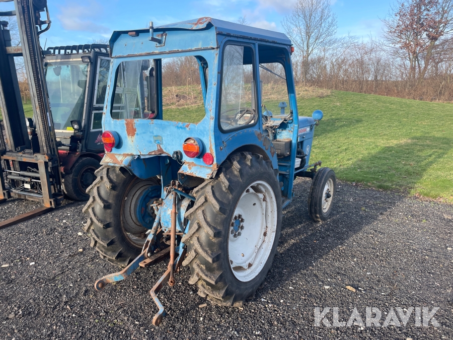 Veteran Traktor Ford 2000