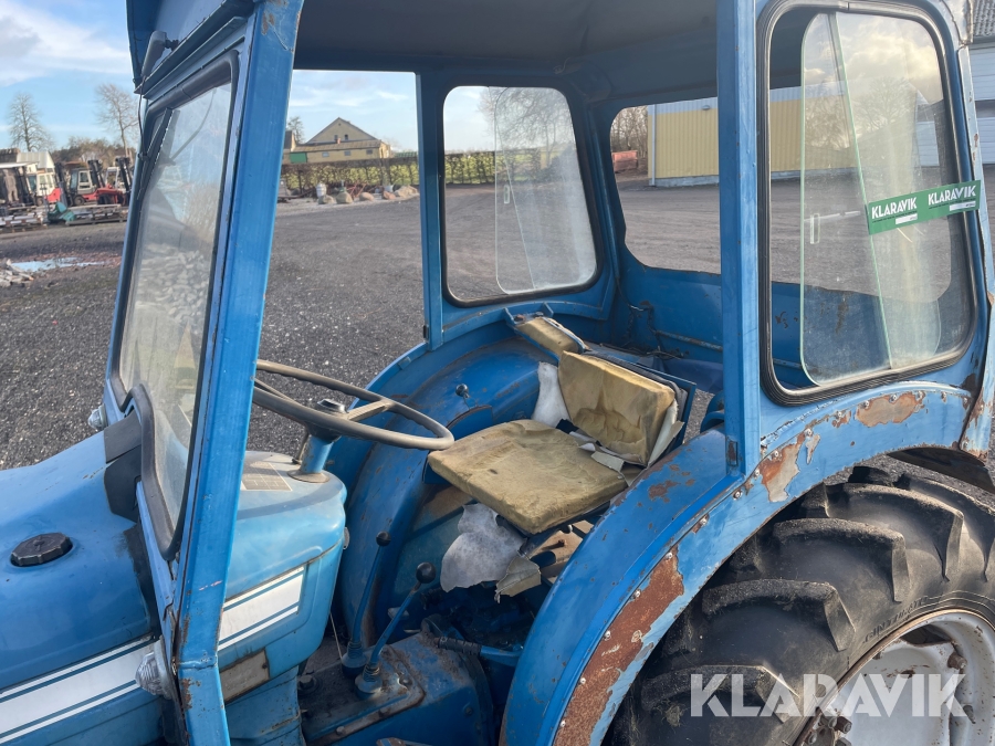 Veteran Traktor Ford 2000