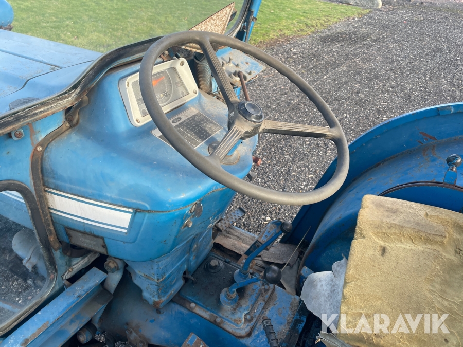 Veteran Traktor Ford 2000