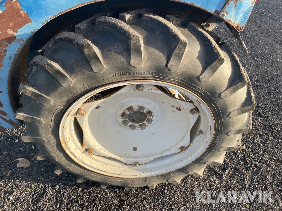 Veteran Traktor Ford 2000