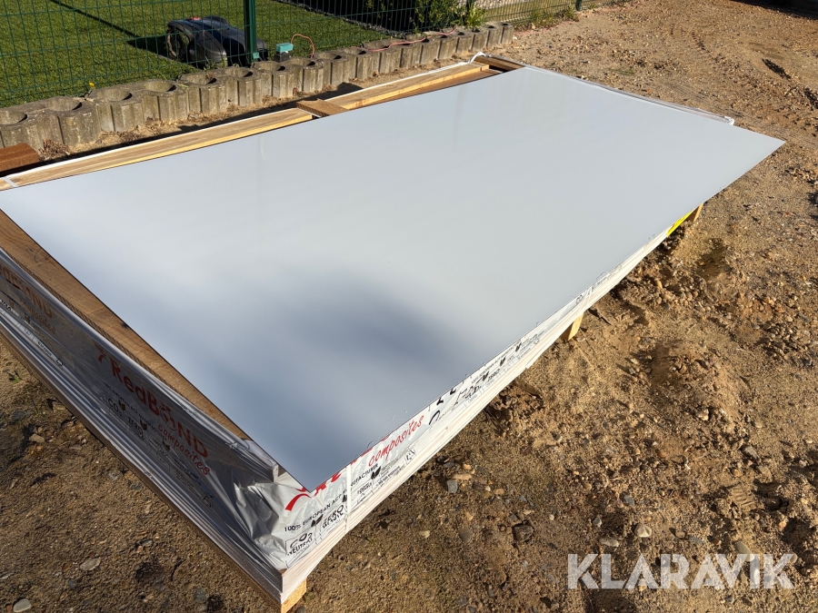 Skilteplader/alusanwich plader 75 styk