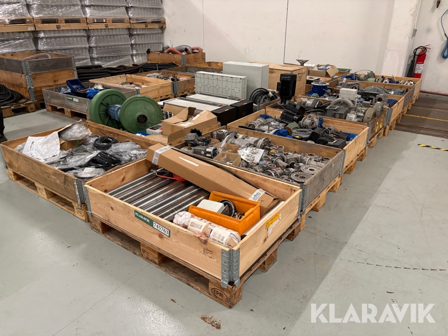 Stort lot med industri udstyr