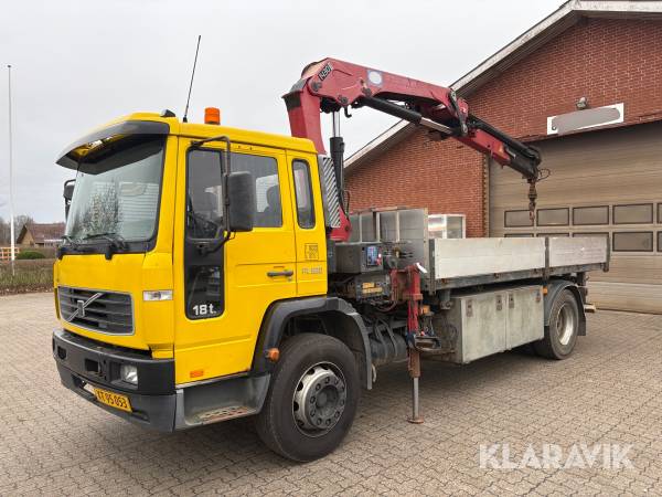 Lastbil Volvo Fl 18 E 4x2 Luft med HMF 1430 kran