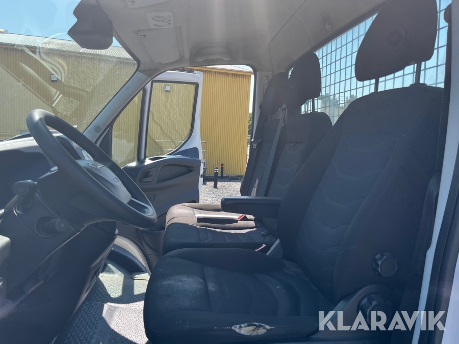Ladbil Iveco 35C18 3,0 D WB 4100, AUT