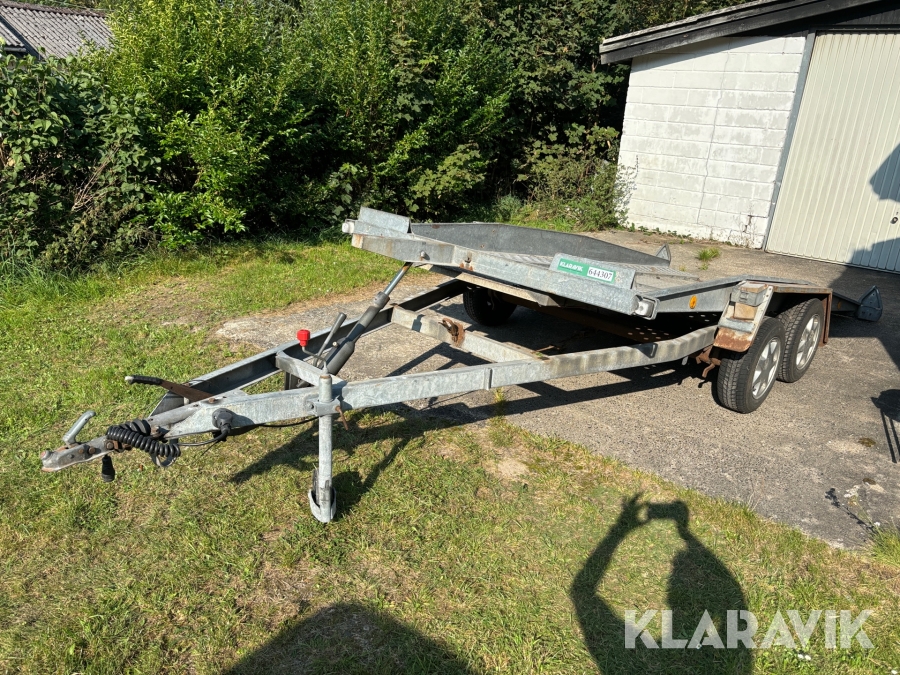 Maskintrailer med tip Brenderup 1503